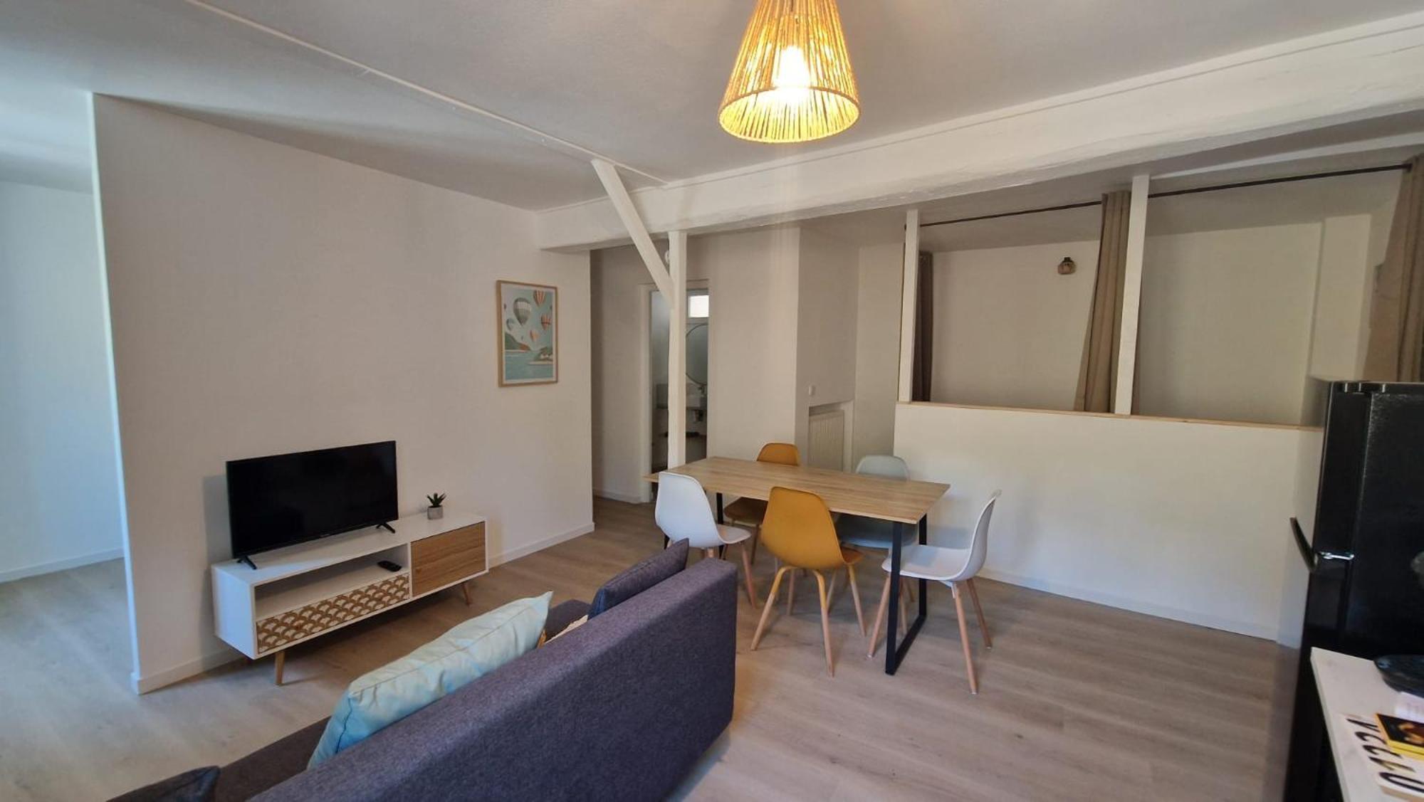 Apartamento Le Bourg Lagnieu Exterior foto